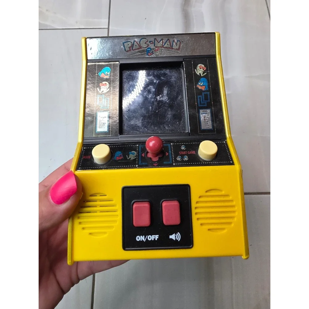 Pac-Man Mini Arcade Game Basic Fun 2020 Retro Handheld‎ Console Yellow 09530 A6